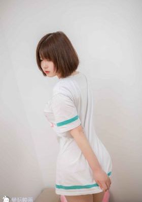 同桌上课手指进去了好爽h_国产剧在线视频观看