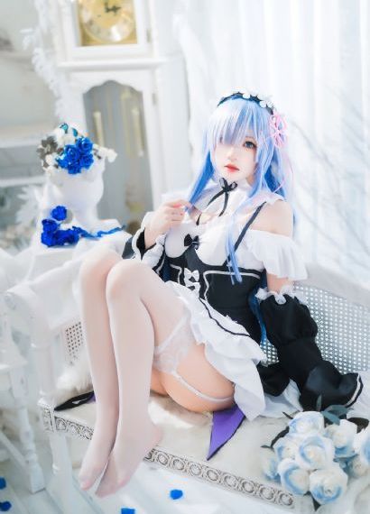 小女孩吃小男孩困巴_720天堂在线