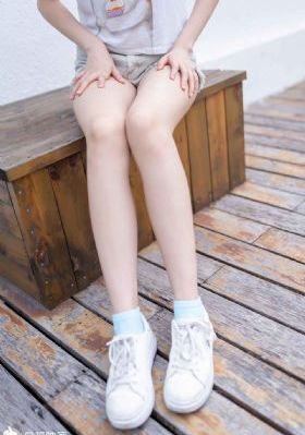 色精阁久艾草国产WWW老牛_蓝光高清免费观看