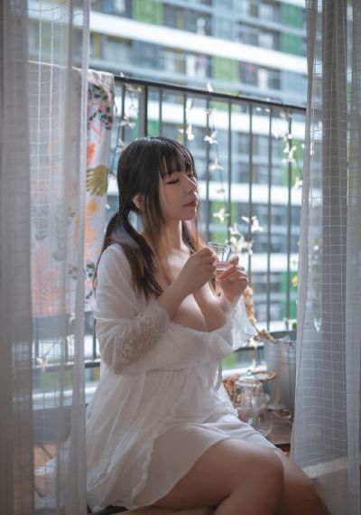 引诱亲女目录伦裸睡的_720韩国电影在线观看