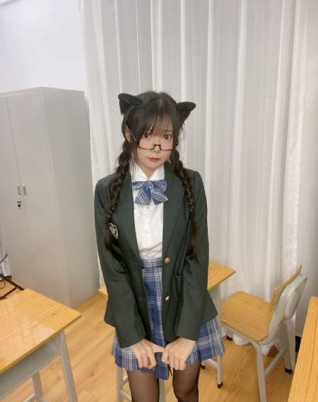 日日热_2019国语AV首页