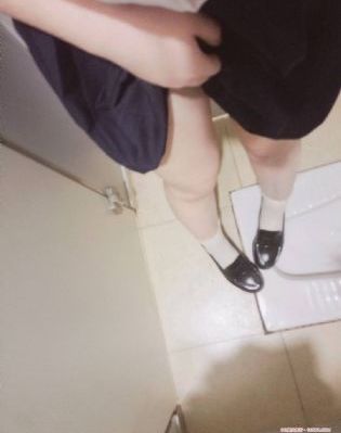 台湾老板猛操大逼视频_720免费电视剧